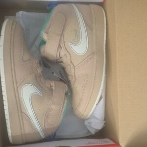 Nike Beige and White Toddler Sneakers
